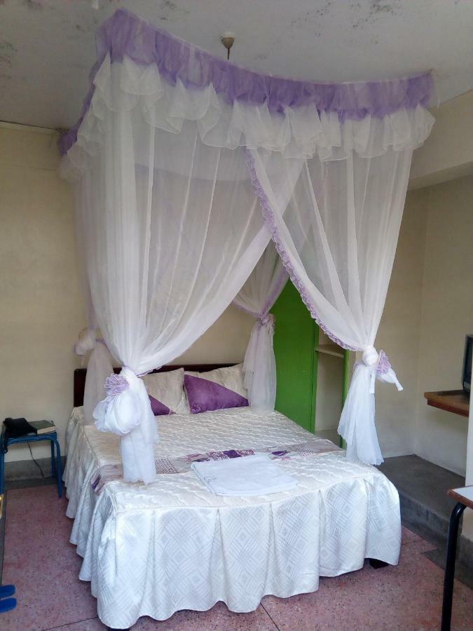 Nanyuki Ibis Hotel Экстерьер фото