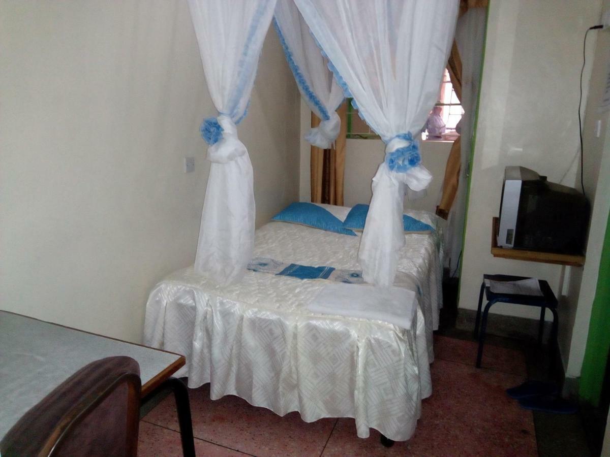 Nanyuki Ibis Hotel Экстерьер фото