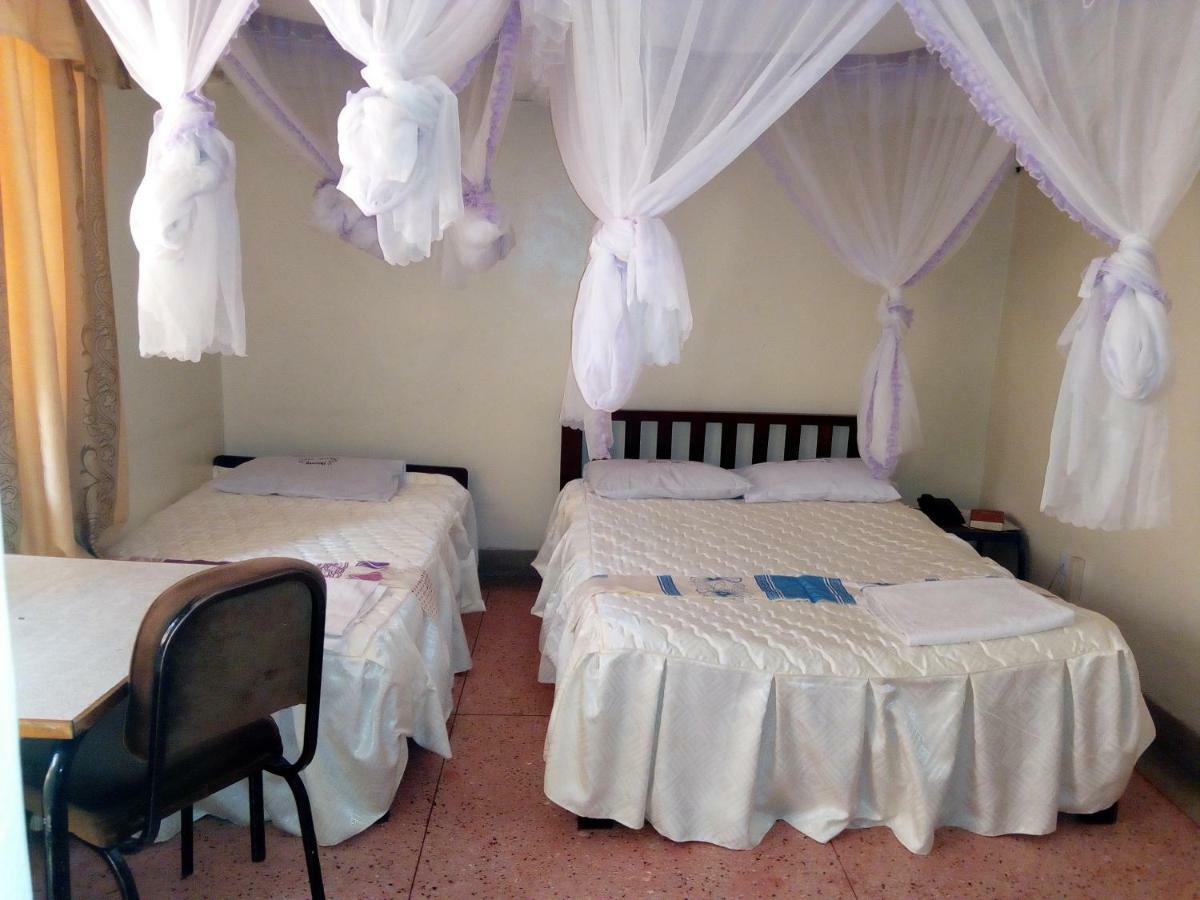 Nanyuki Ibis Hotel Экстерьер фото