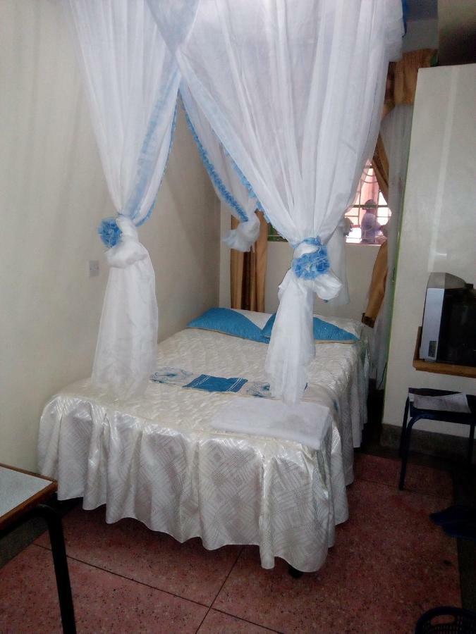 Nanyuki Ibis Hotel Экстерьер фото